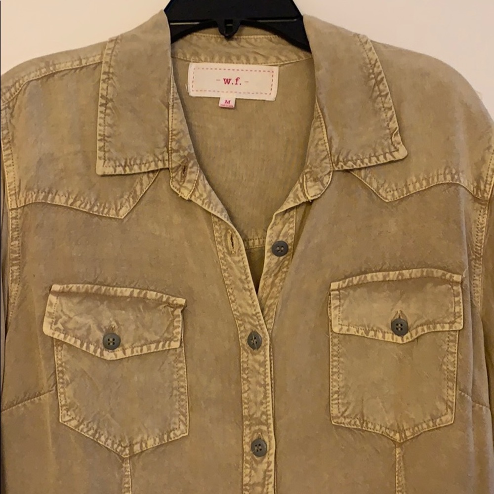 Women’s button down - Picture 2 of 2